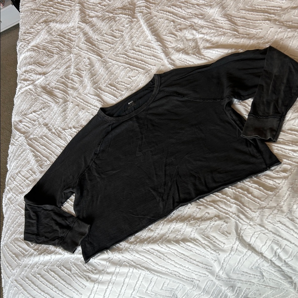 Aerie  Women's Black Crew Neck Long Sleeve Tee Size Medium